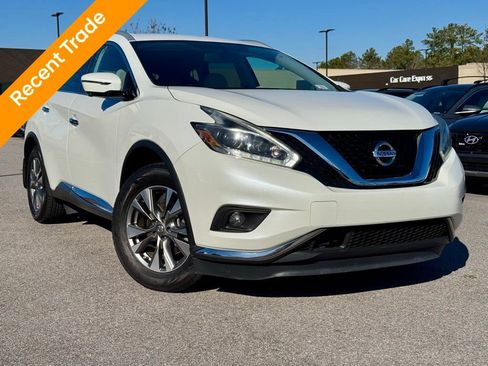 Used 2018 Nissan Murano SL image 1