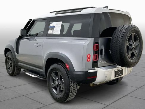 Used 2022 Land Rover Defender 90 image 11