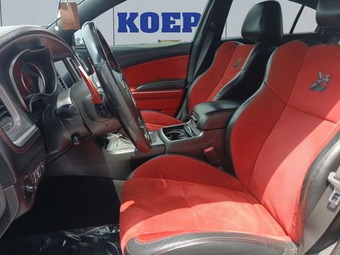 Used 2019 Dodge Charger Scat Pack w/ Plus Group RWD image 10