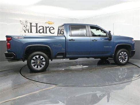 Used 2024 Chevrolet Silverado 2500 Custom w/ Custom Convenience Package image 36