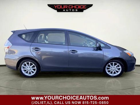 Used 2012 Toyota Prius V Five FWD image 8
