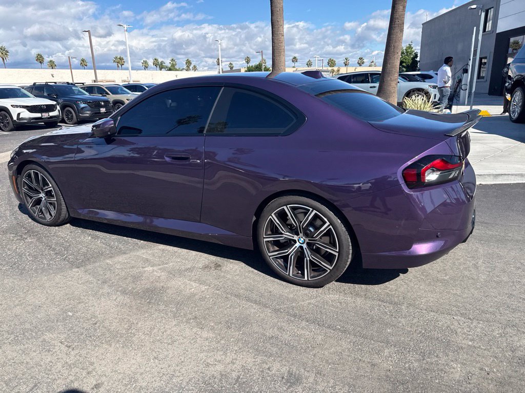 Used 2024 BMW 230i Coupe w/ Premium Package RWD image 7