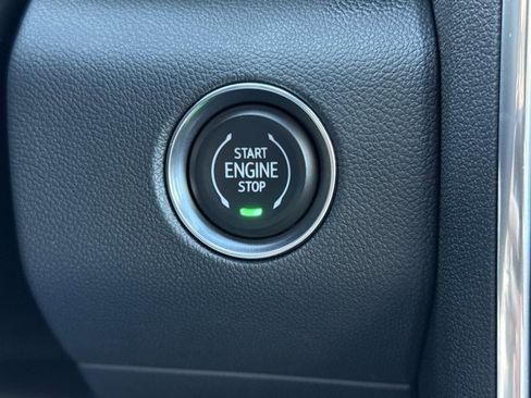 New 2026 GMC Acadia Elevation image 23