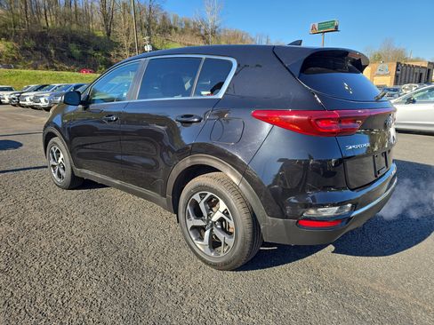 Used 2020 Kia Sportage LX image 6