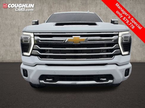Used 2026 Chevrolet Silverado 3500 High Country w/ High Country Premium Package AWD/4WD image 9