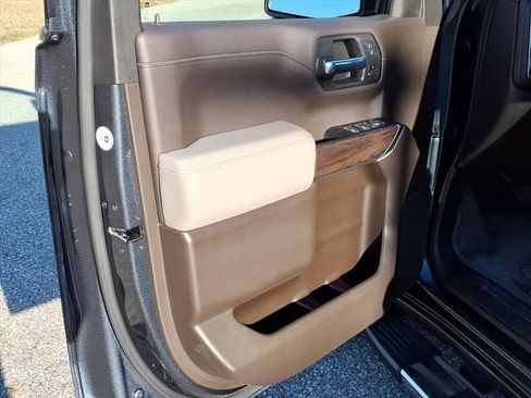 Used 2022 GMC Sierra 1500 SLT image 7