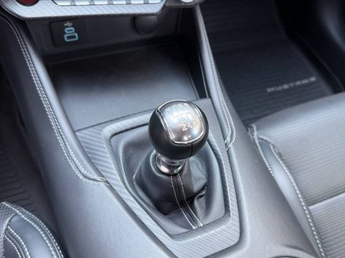 Used 2025 Ford Mustang GT Premium RWD image 30