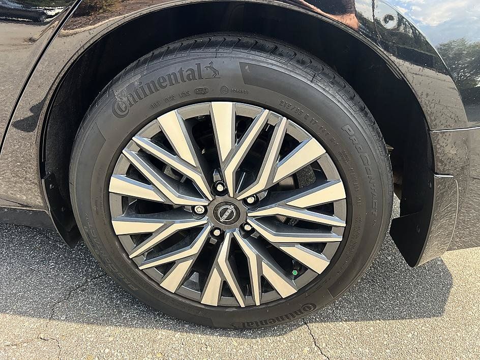 Certified 2024 Nissan Altima 2.5 SV FWD image 10