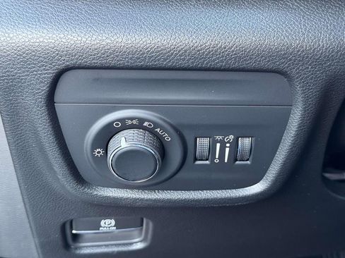 New 2025 Jeep Grand Cherokee L Altitude image 29