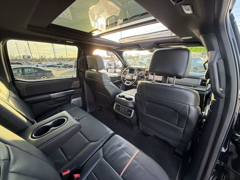 Used 2024 Ford F250 Platinum image 36
