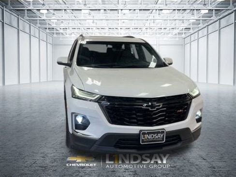 Used 2022 Chevrolet Traverse RS image 4