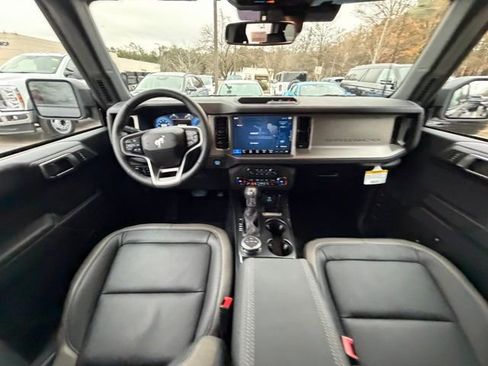 New 2025 Ford Bronco Outer Banks image 11