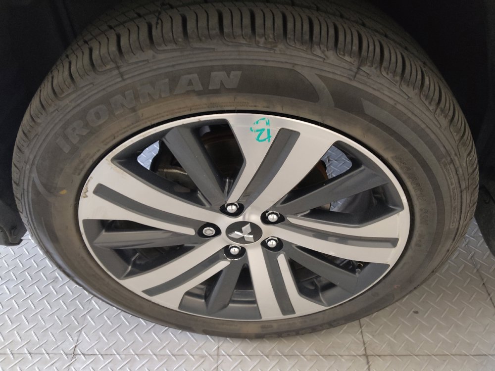 Used 2025 Mitsubishi Outlander Sport AWD image 31
