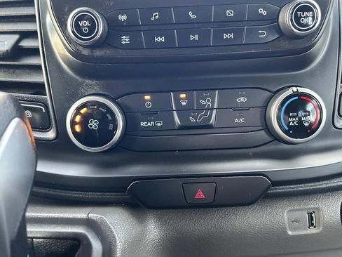 Used 2024 Ford Transit 250 Low Roof w/ Exterior Upgrade Package image 28