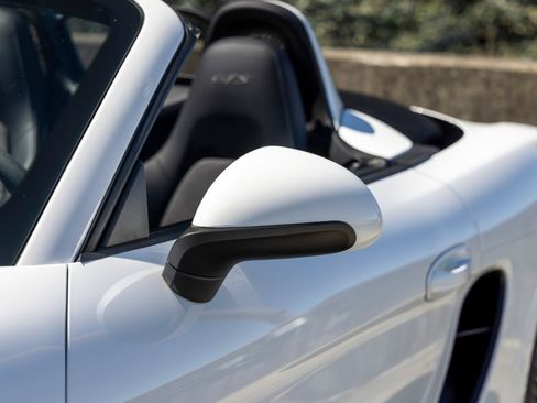 Certified 2015 Porsche Boxster GTS RWD image 20