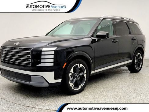 Used 2026 Hyundai Palisade Limited FWD image 1