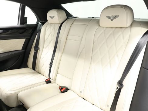 Used 2016 Bentley Flying Spur V8 image 3