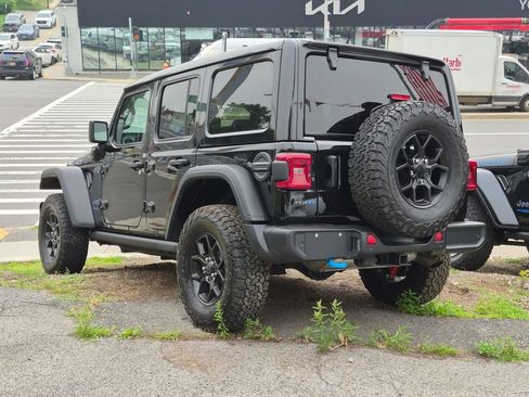Used 2024 Jeep Wrangler Unlimited AWD/4WD image 10