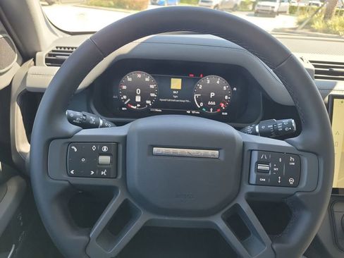 New 2026 Land Rover Defender 110 X-Dynamic SE image 28