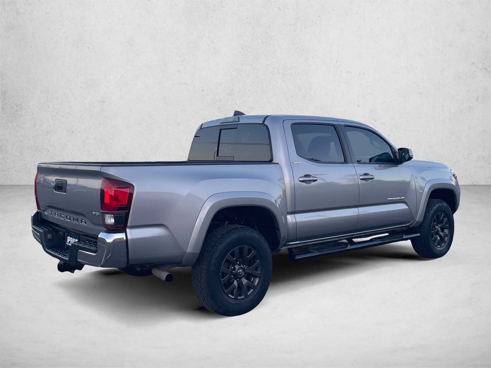 Used 2021 Toyota Tacoma SR5 RWD image 5
