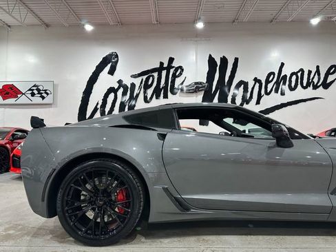 Used 2016 Chevrolet Corvette Z06 w/ 2LZ Preferred Equipment Group image 4