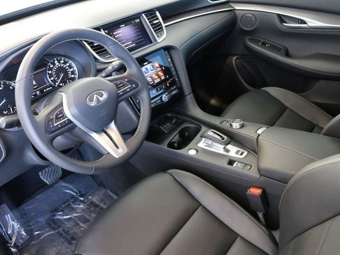 Certified 2025 INFINITI QX55 Luxe w/ Cargo Package image 16