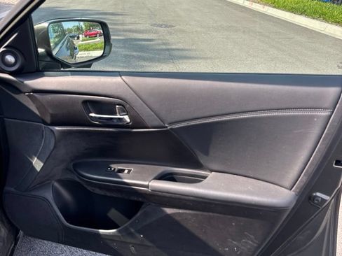 Used 2013 Honda Accord EX-L image 9