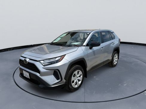 Used 2023 Toyota RAV4 LE FWD image 2