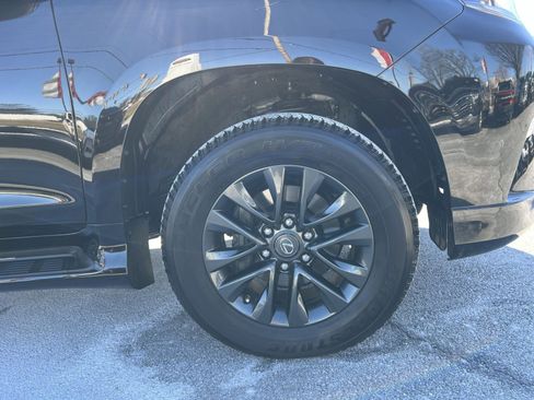 Used 2023 Lexus GX 460 Premium w/ Premium Package image 12