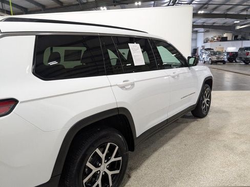 Used 2025 Jeep Grand Cherokee L Limited w/ Trailer Tow Package AWD/4WD image 3
