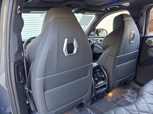 Used 2024 BMW XM AWD/4WD image 41
