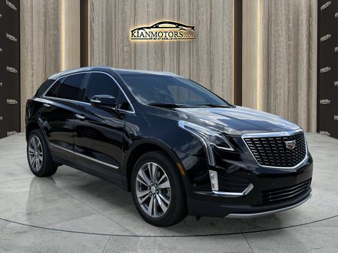 Used 2021 Cadillac XT5 Premium Luxury image 1