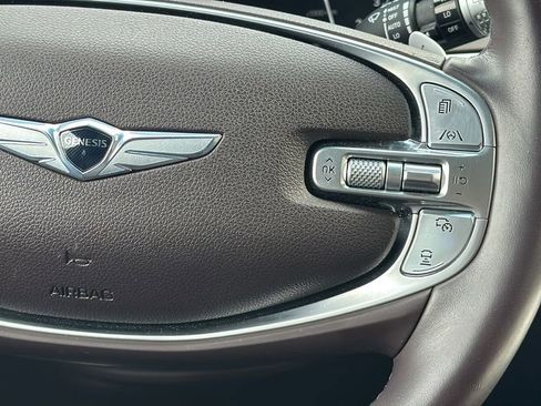 Used 2022 Genesis GV70 2.5T w/ Advanced Package image 33