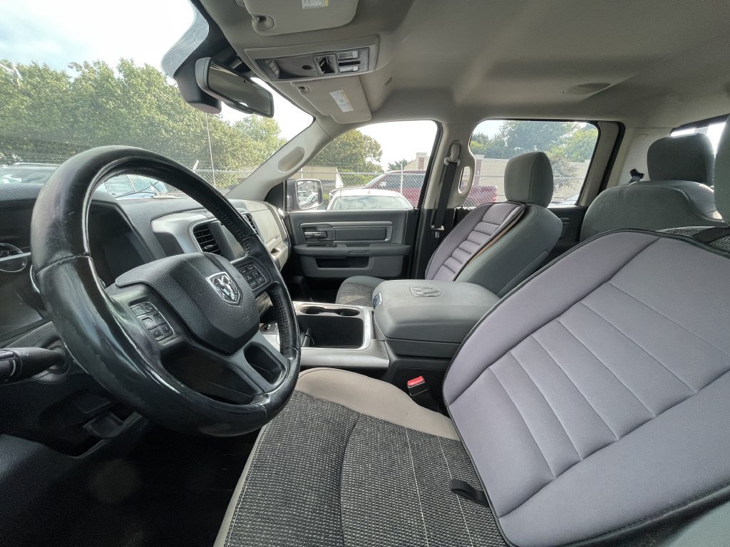 Used 2017 RAM 1500 Lone Star RWD image 10