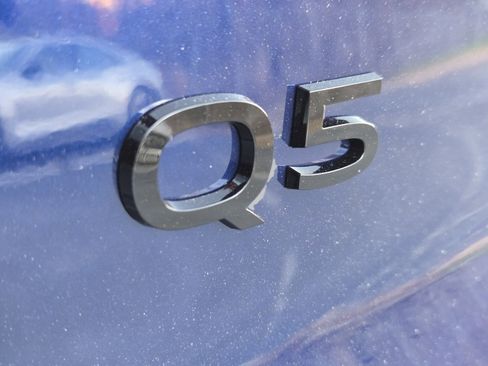 Certified 2025 Audi Q5 Premium AWD/4WD image 36
