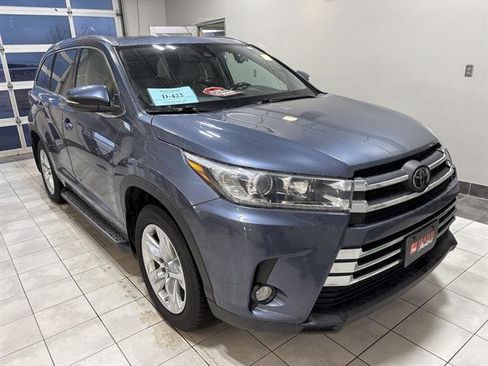 Used 2018 Toyota Highlander Limited image 5