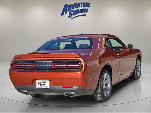 Used 2021 Dodge Challenger SXT image 6