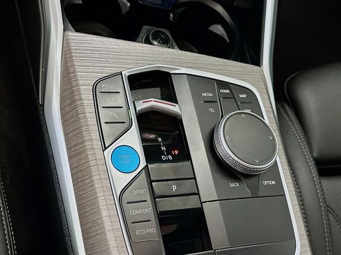 Used 2025 BMW i4 xDrive40i w/ Parking Assistance Package image 25