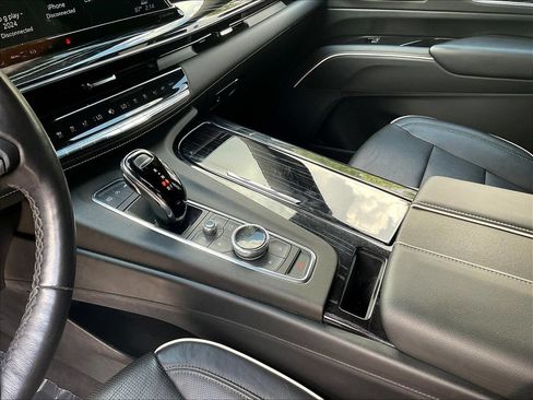 Used 2023 Cadillac Escalade Sport w/ LPO, ONYX Package AWD/4WD image 15