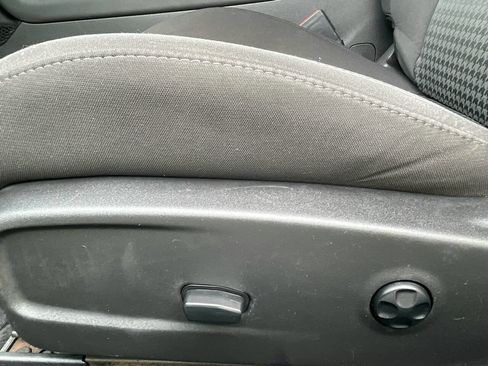 Used 2019 Dodge Challenger GT image 13