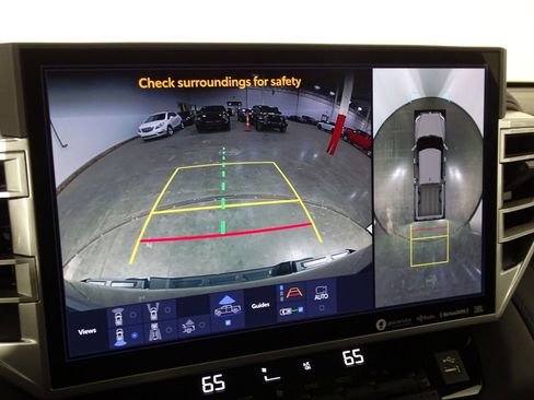 Used 2023 Toyota Tundra Platinum image 8