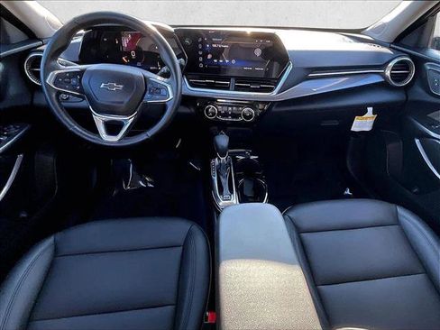 Certified 2024 Chevrolet Trax ACTIV image 13