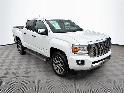 Used 2020 GMC Canyon Denali image 4