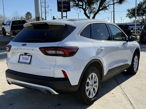 Used 2025 Ford Escape Active image 5