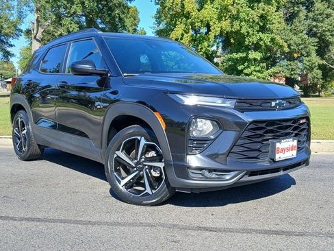 Used 2021 Chevrolet TrailBlazer RS w/ Convenience Package image 2