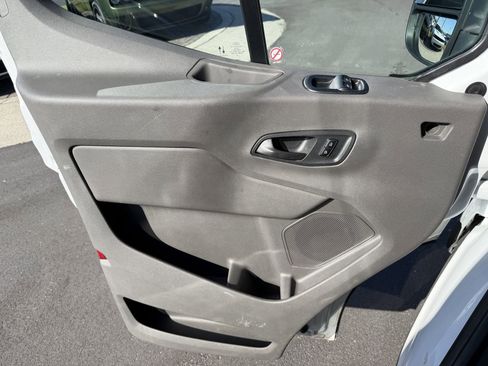 Used 2024 Ford Transit 250 Low Roof w/ Exterior Upgrade Package image 17