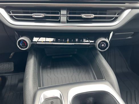 New 2026 Chevrolet Equinox EV LT image 20