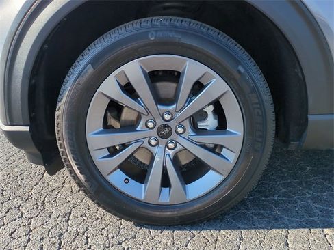 Used 2023 Ford Explorer XLT w/ Equipment Group 202A image 10