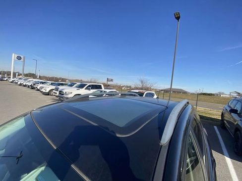 Used 2015 Subaru Forester 2.5i Premium w/ All-Weather Package image 3