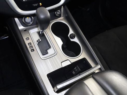 Used 2017 Nissan Murano S image 24